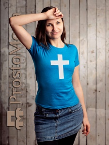 Женская футболка с крестом