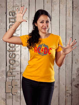 Женская футболка AC/DC (2)