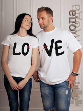 Парные футболки Love с нитками